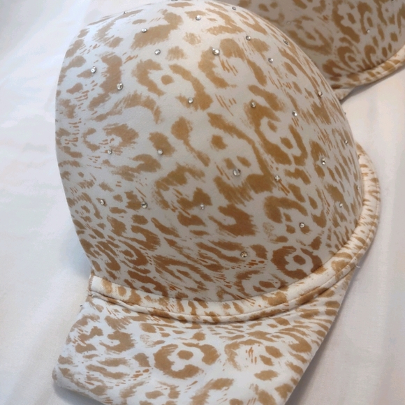 Victoria's Secret Other - Victoria Secret Strapless Bra